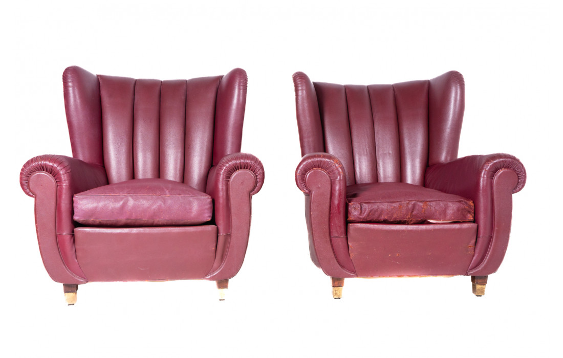 Pair of Savina Frau armchairs