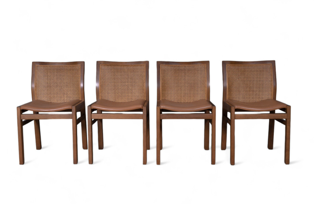 Set of 4 Molteni&C chairs in Italian walnut, leather and Vienna straw