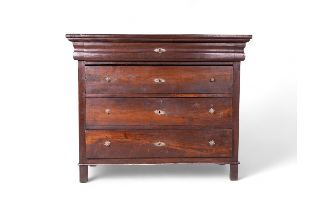 Antique walnut chest of drawers from the early 19th century