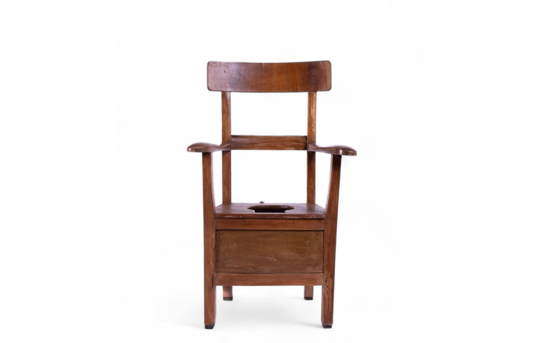 Chaise de toilette antique fine 800' en bois