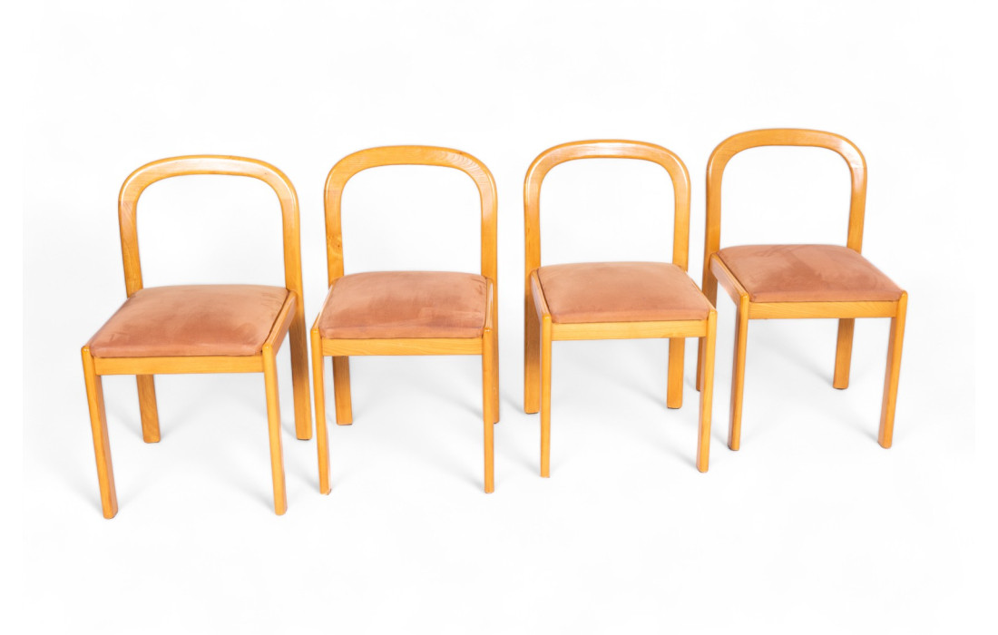 Suite de 4 chaises en bois années 70 avec assises en daim
